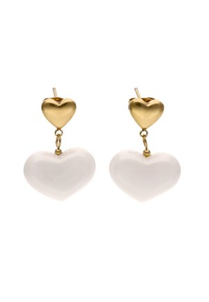 Guld- og hvidhjerteformede dråbeøreringe med små gyldne hjerter, der er forbundet til større hvide hjerter med små ringe.