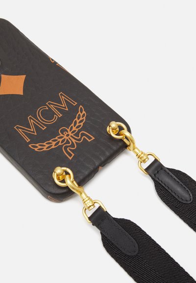 MCM AREN IPHONE 15 PRO CASE UNISEX SET - Mobiletui - black