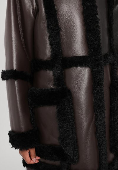 STAND STUDIO PATRICE COAT - Wintermantel - dark brown/black