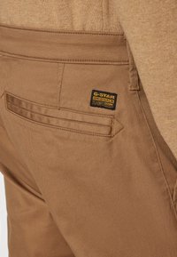 G-STAR Chinos tipa bikses - kangaroo
