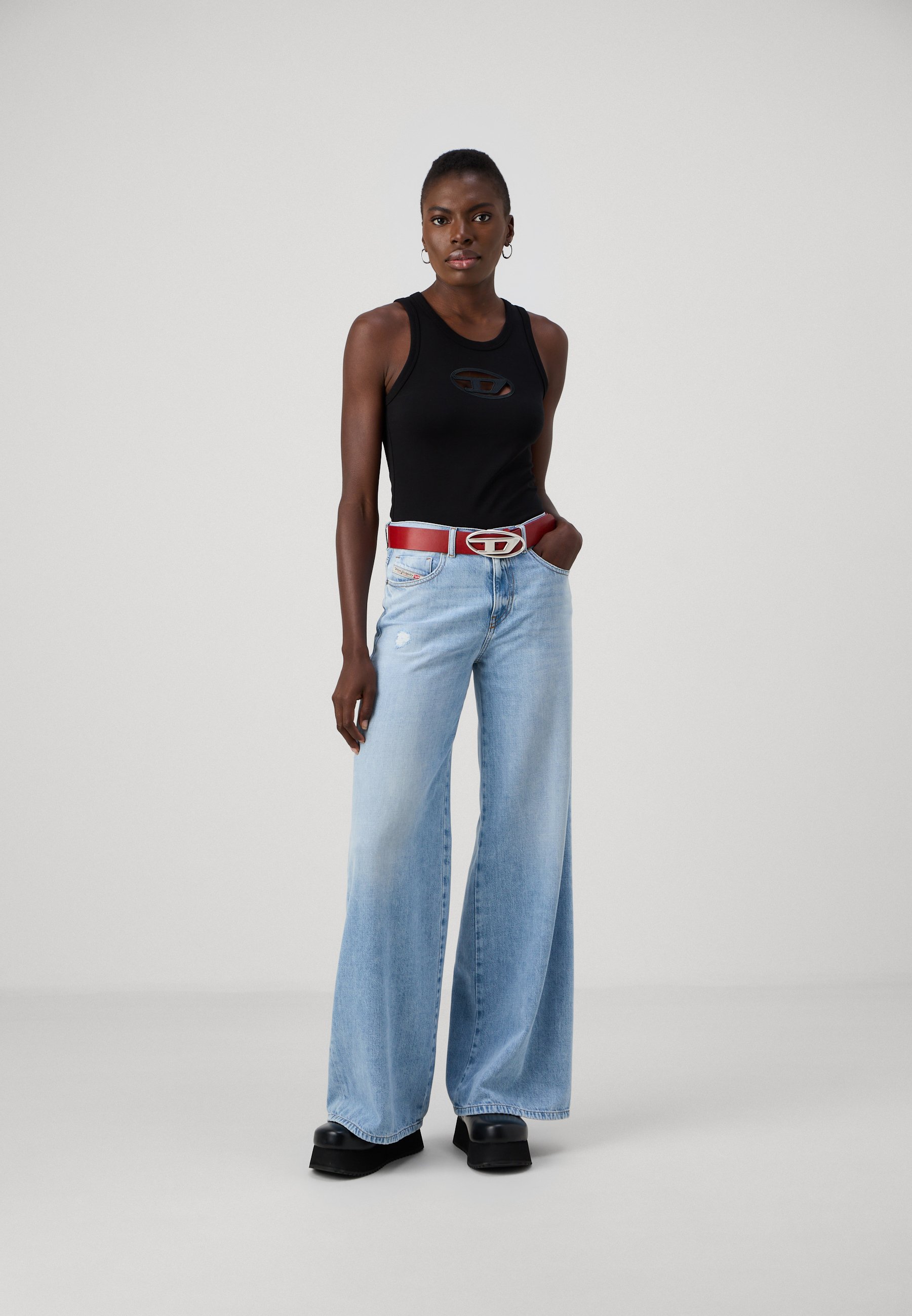 【送料&関税込】Diesel 1978 D-akemi High-rise Flared Jeans Diesel: 1978 D-Akemi | Diesel Online Store