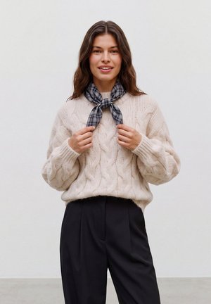 Vero Moda, VMMAYBE LS HIGH NECK CABLE PULLOVER NOOS - Пуловер - oatmeal