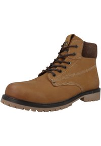 Botas de tobillo de cuero marrón con acentos de ante marrón, ojales de metal y una suela de goma resistente. Presenta detalles de costura y una puntera redondeada.