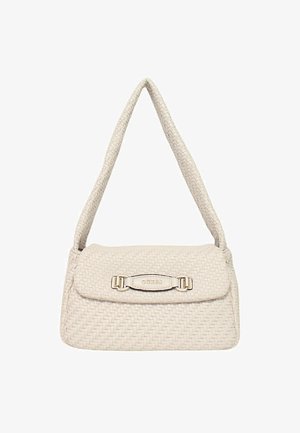 Borsa a tracolla intrecciata color crema dalla forma strutturata, con parte superiore piatta, manico corto e dettaglio a chiusura metallica con marchio.