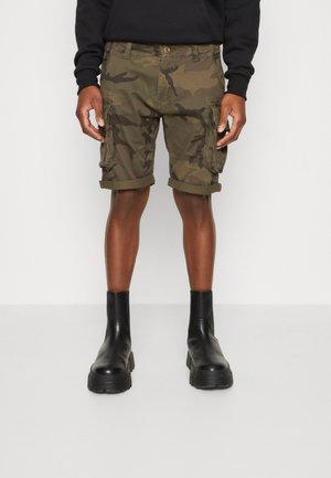 Alpha Industries CREW CAMO - Shorts - dark olive