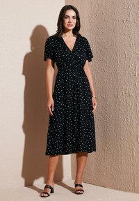LELA REGULAR FIT - Dnevna haljina - black