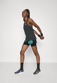 adidas Performance BRLN 2IN1 SPORTS - Αθλητικό σορτς - black/vivid green