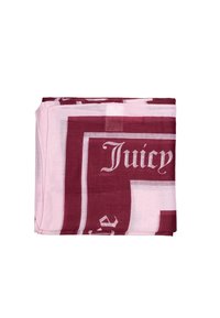 Burgundy och ljusrosa scarf med djärv text och geometriska mönster. Tillverkad av lätt tyg, prydligt vikt.