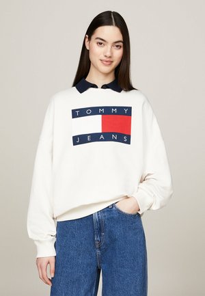 Tommy Jeans FLAG OVERSIZED FIT - Felpa - ancient white