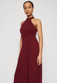 WAL G. WEDDING LEILA HALTER NECK WIDE LEG JUMPSUIT - Overal - berry wine