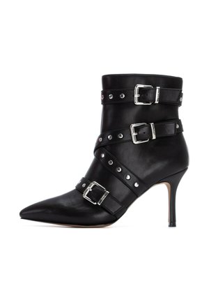 Botines camperos - black