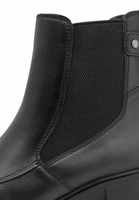 Tamaris CHELSEA - Puszābaki ar platformu - black leather
