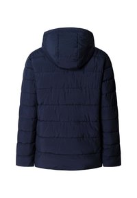Chaqueta tipo puffer azul marino con capucha, con líneas acolchadas horizontales y textura suave. Incluye un corte recto y dobladillo visible.