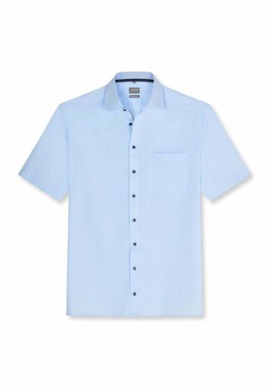 Lichtblauw herenoverhemd met korte mouwen, knoopsluiting, spitse kraag en borstzak, weergegeven op een witte achtergrond.