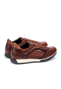 Pikolinos CON ELÁSTICOS  - Zapatillas - cuero