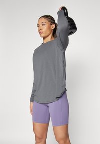Nike Performance ONE SHORT - Tajice - daybreak/black