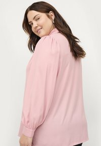 Ellos Plus collection ANNY - Skjortebluser - rosa