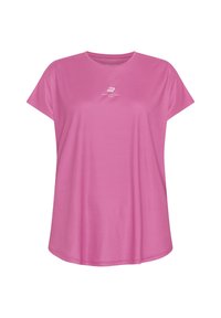 Camiseta de manga corta rosa hecha de tela suave. Presenta un escote redondeado y un pequeño logo blanco en el pecho. Corte casual y holgado.