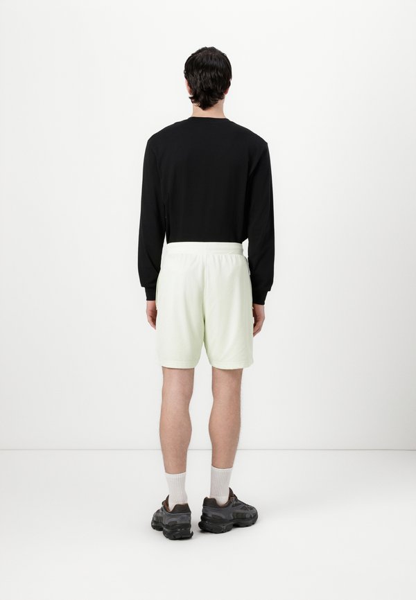 UNISEX - Sports shorts - lime3