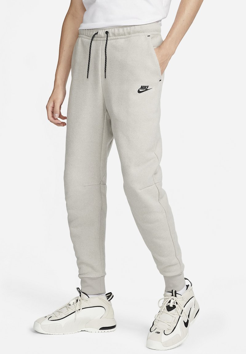 Nike Sportswear TECH FLEECE WINTER JOGGER Pantaloni sportivi