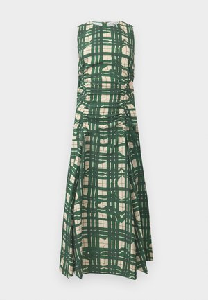 Vestido sin mangas a cuadros en verde y crema con detalles fruncidos en el lateral y un cuello redondo, hecho de una tela de textura suave.