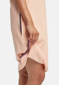 U.S. Polo Assn. EBBA  - Obleka iz džersija - peachy keen