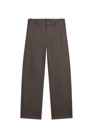 Bredde bukser i mørkebrun stof. Har knaplukning, to frontlommer og en glat tekstur med rene sømme.