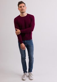 CASH-MERE RUNDHALS  - Maglione - cranberry rot