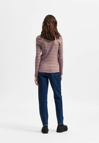 Selected Femme SLFANNA CREW NECK - Langarmshirt - jacaranda