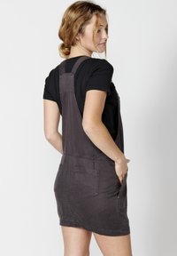 Koroshi STRAP - Haljina od trapera - black