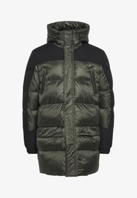 Atlasīts, forest night