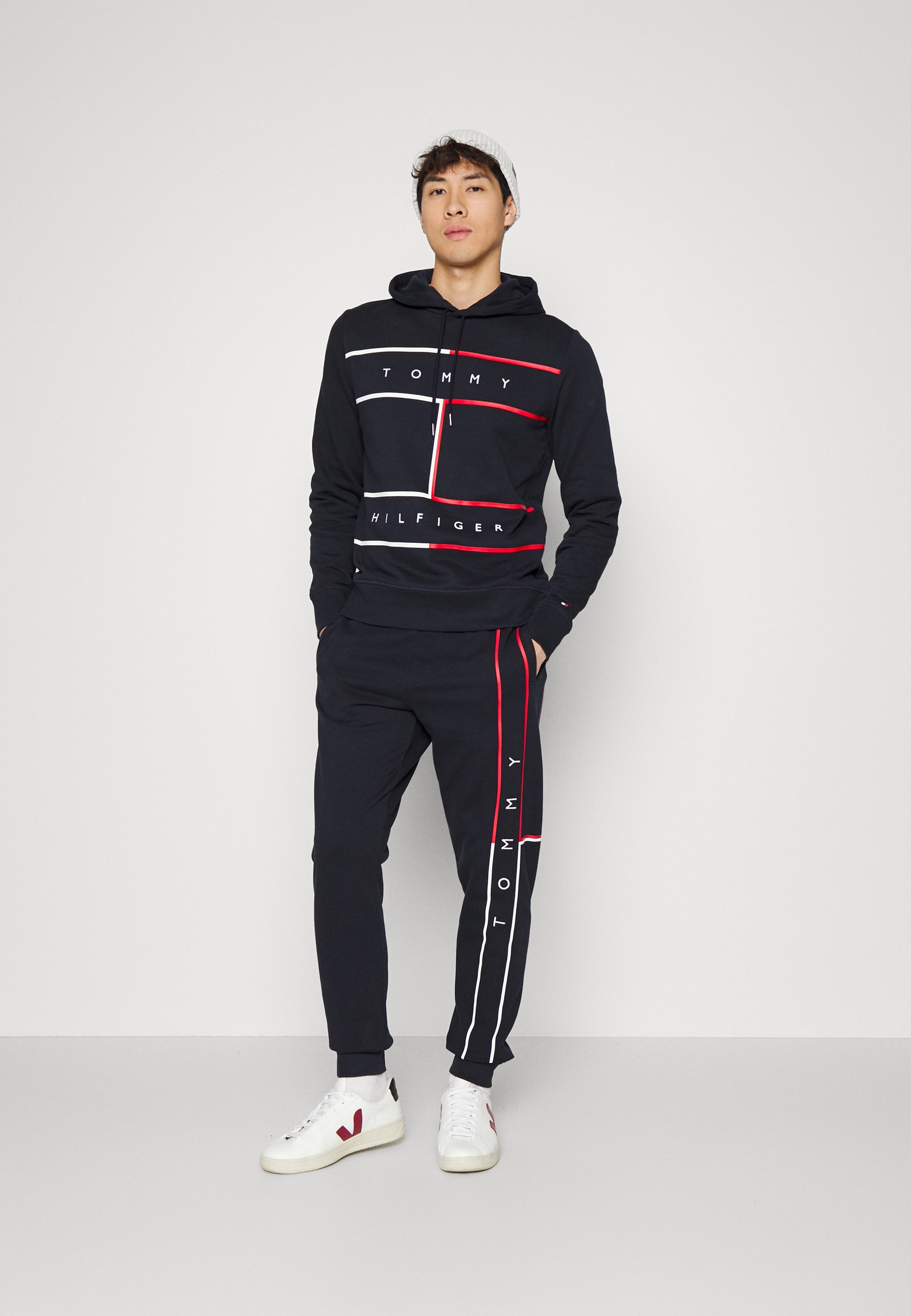 Large tracksuit Clearance