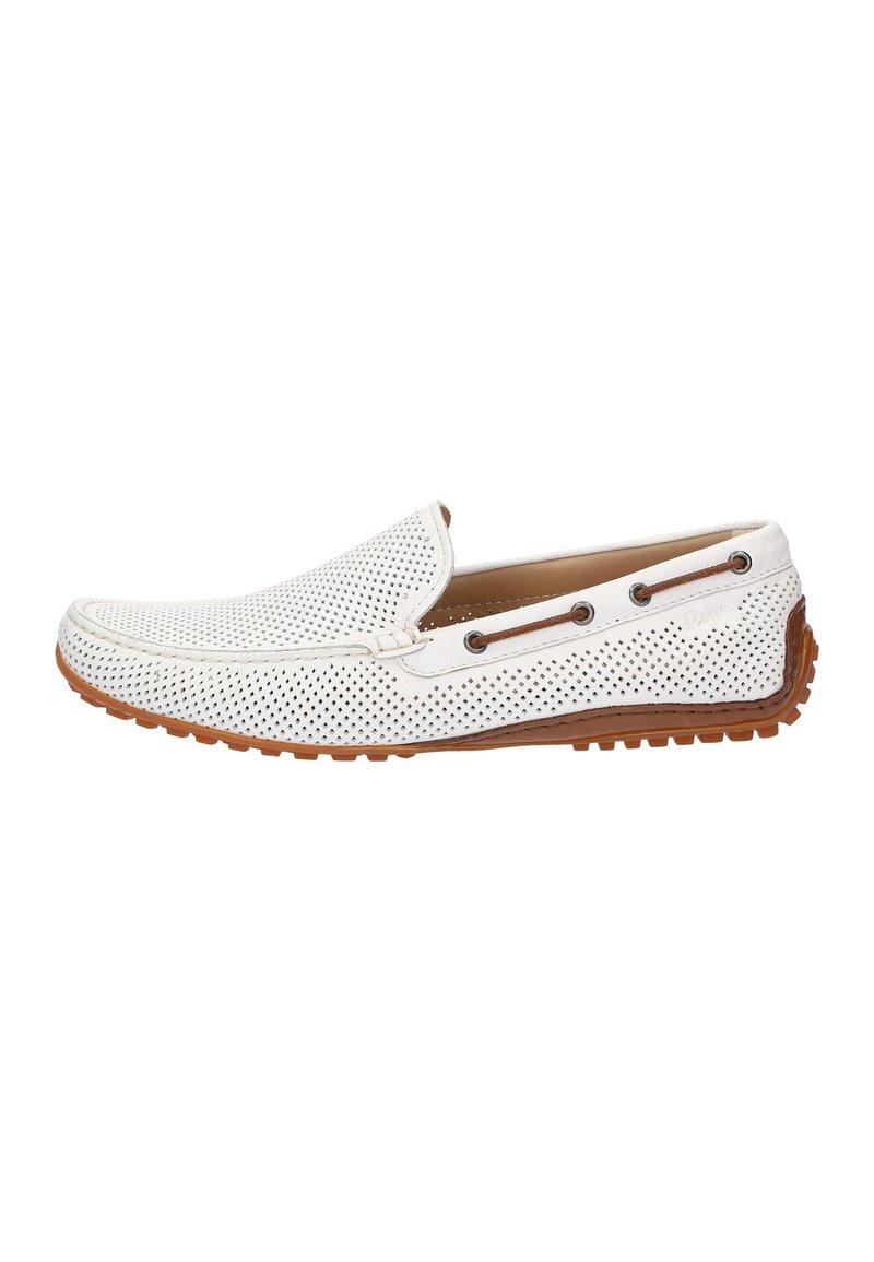 Weiße perforierte Slipper mit brauner Gummisohle, die ein minimalistisches Design und runde Akzent-Ösen aufweisen. Glatte Textur und atmungsaktives Material.