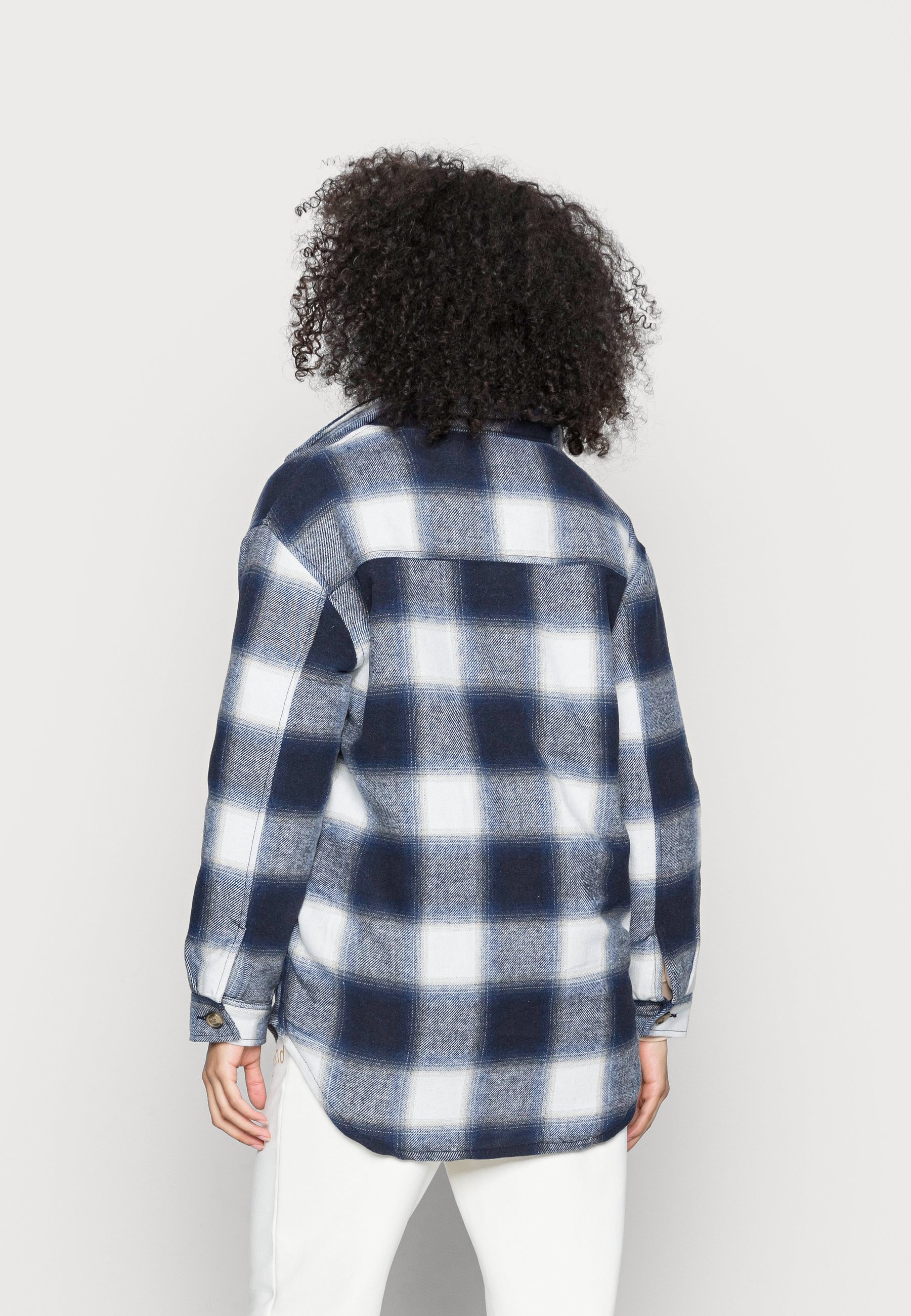 American Eagle SHERPA LINED PLAID 