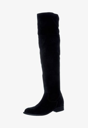 Botas de ante negras hasta la rodilla con una textura suave, punta redondeada y tacón plano. Diseño liso y sencillo sin adornos visibles.