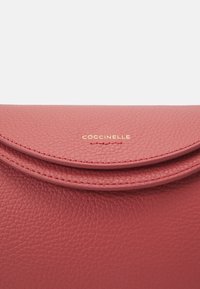 Coccinelle COCCINELLEECLYPS - Borsa a mano - pot