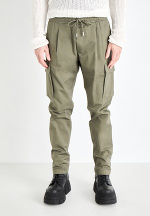 PANTS - Cargo trousers - pistachio