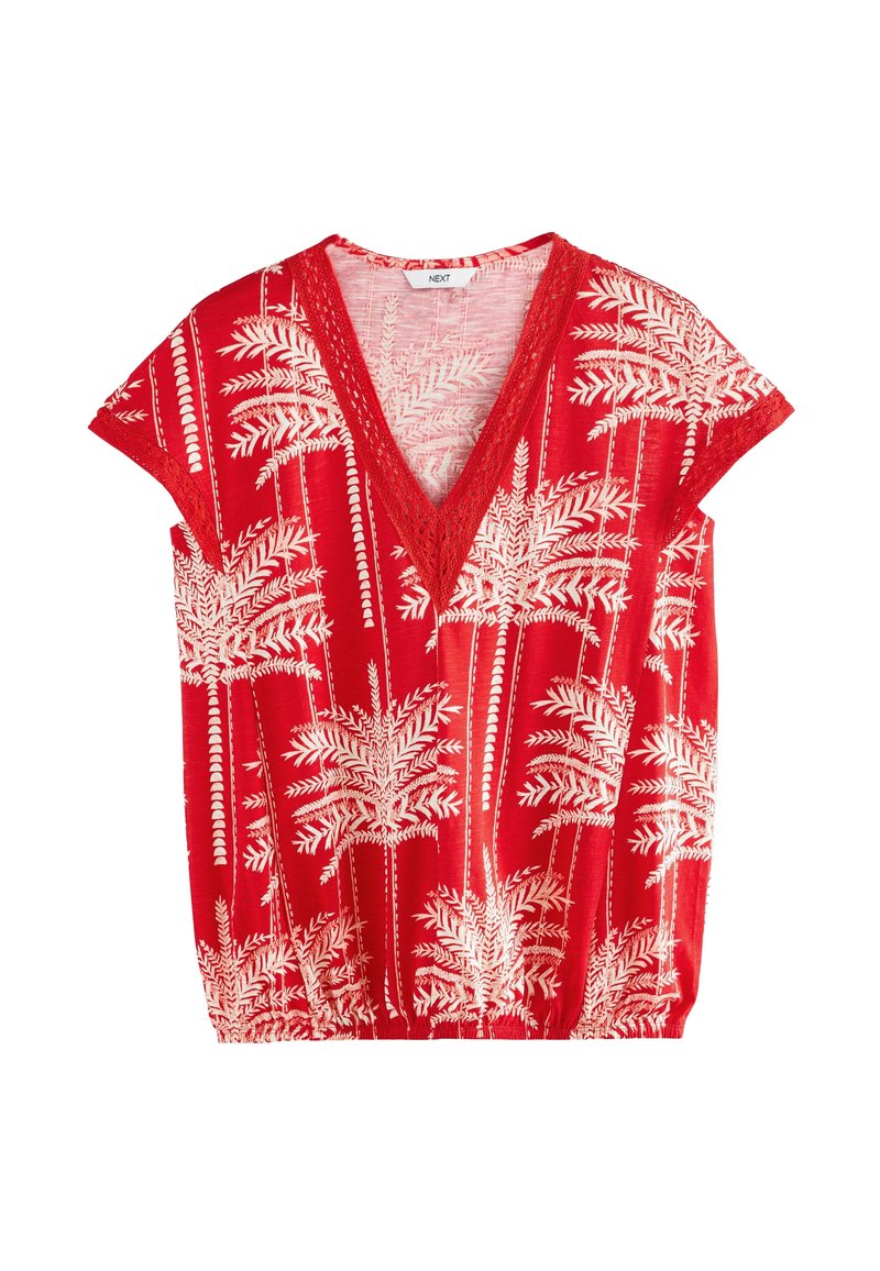 Top corto rojo de manga corta con escote en V, presenta patrones de palmeras blancas y dobladillo fruncido. Fabricado con una tela suave y acentos de encaje.