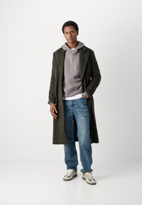 Heathe AKINWALE COAT - Κλασικό παλτό - green