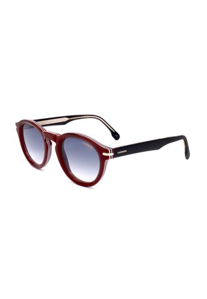 Occhiali da sole rotondi con lenti sfumate scure, montatura frontale color bordeaux e aste nere con dettagli dorati e marchio Carrera.