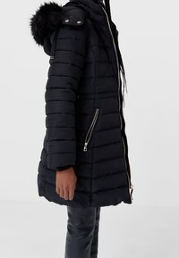 Stradivarius Wintermantel - black