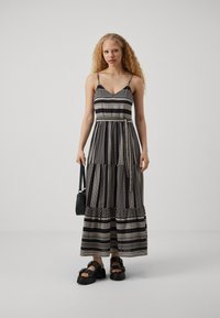 Vero Moda VMDICTHE SINGLET DRESS - Robe longue - black/birch