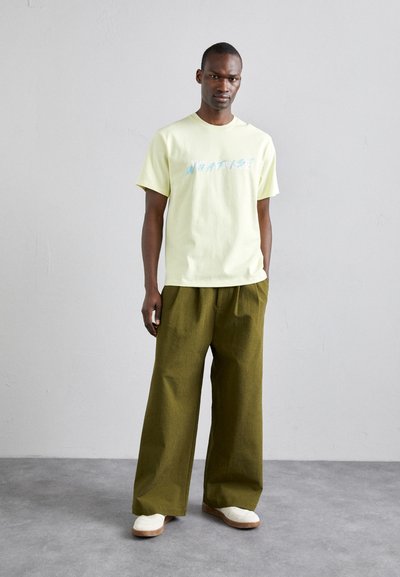 The Kooples MC - Marškinėliai su spaudiniu - bright yellow
