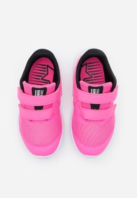 Nike Performance Zapatillas running asfalto - pink