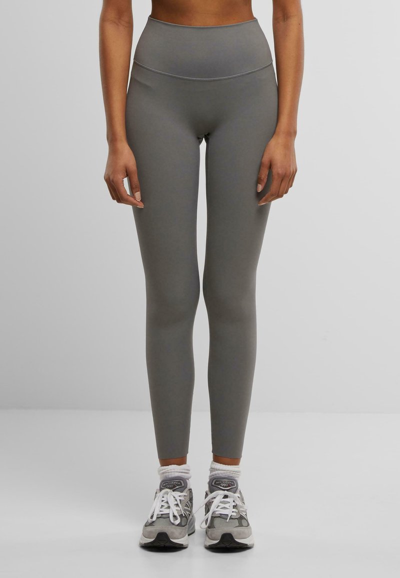 Urban Classics Leggings - Pantaloni - senior grey