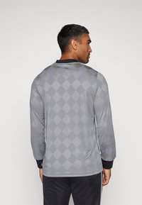 Umbro FOOTBALL - Klubruházat - quiet shade