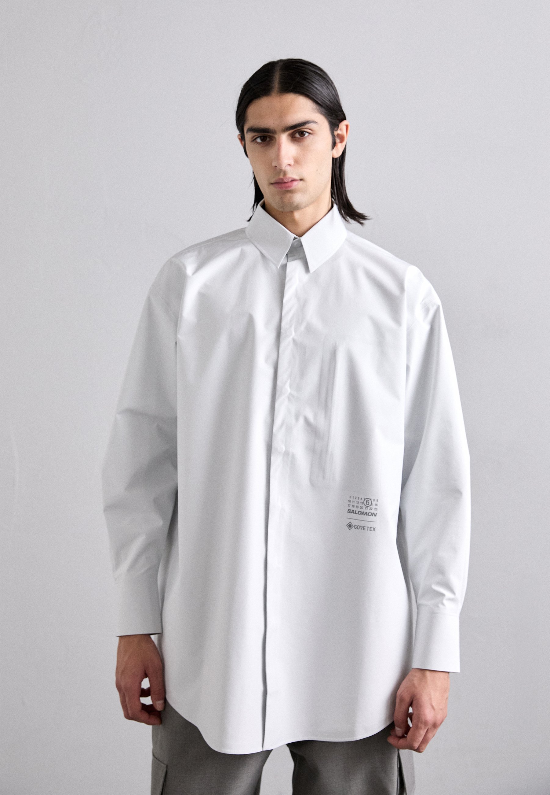 MM6 x Salomon GORE-TEX シャツ マルジェラ SH0DT0018_M35200_900_L.jpg