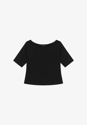 Haut noir à manches courtes avec un large col bateau, fabriqué en coton doux, présentant une coupe décontractée et des manches raglan. Sans motifs ni accents.