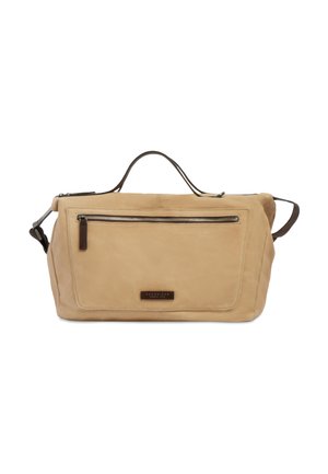 Borsa da viaggio rettangolare in pelle beige con tasca frontale con cerniera, manico superiore e tracolla regolabile su sfondo bianco.