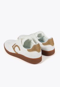 LOLA CASADEMUNT Tenisice - white